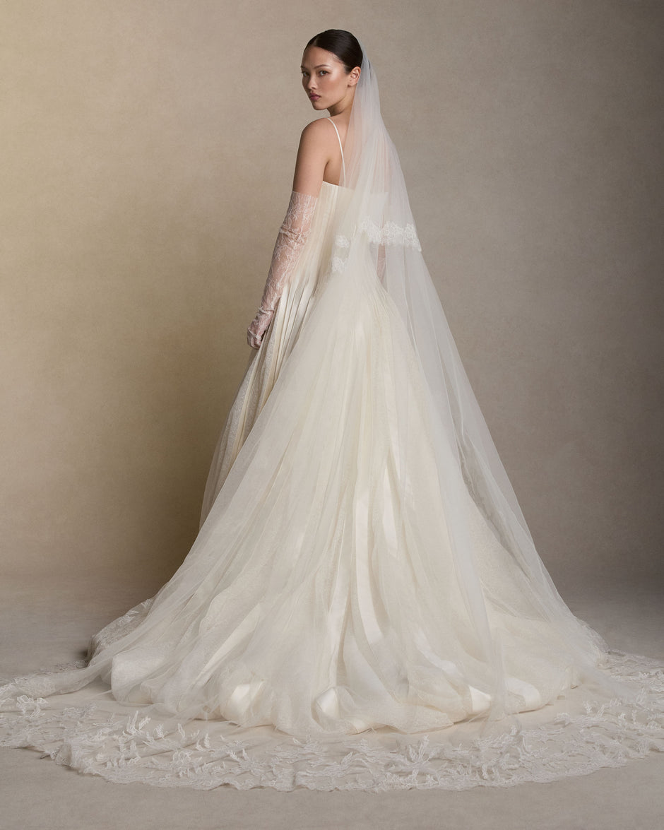 Veils & Headpieces – Danielle Frankel