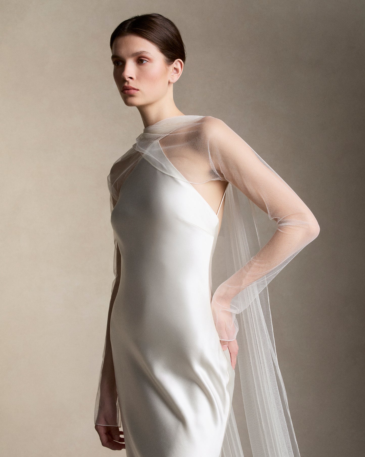 Mari - Sleeves Tulle