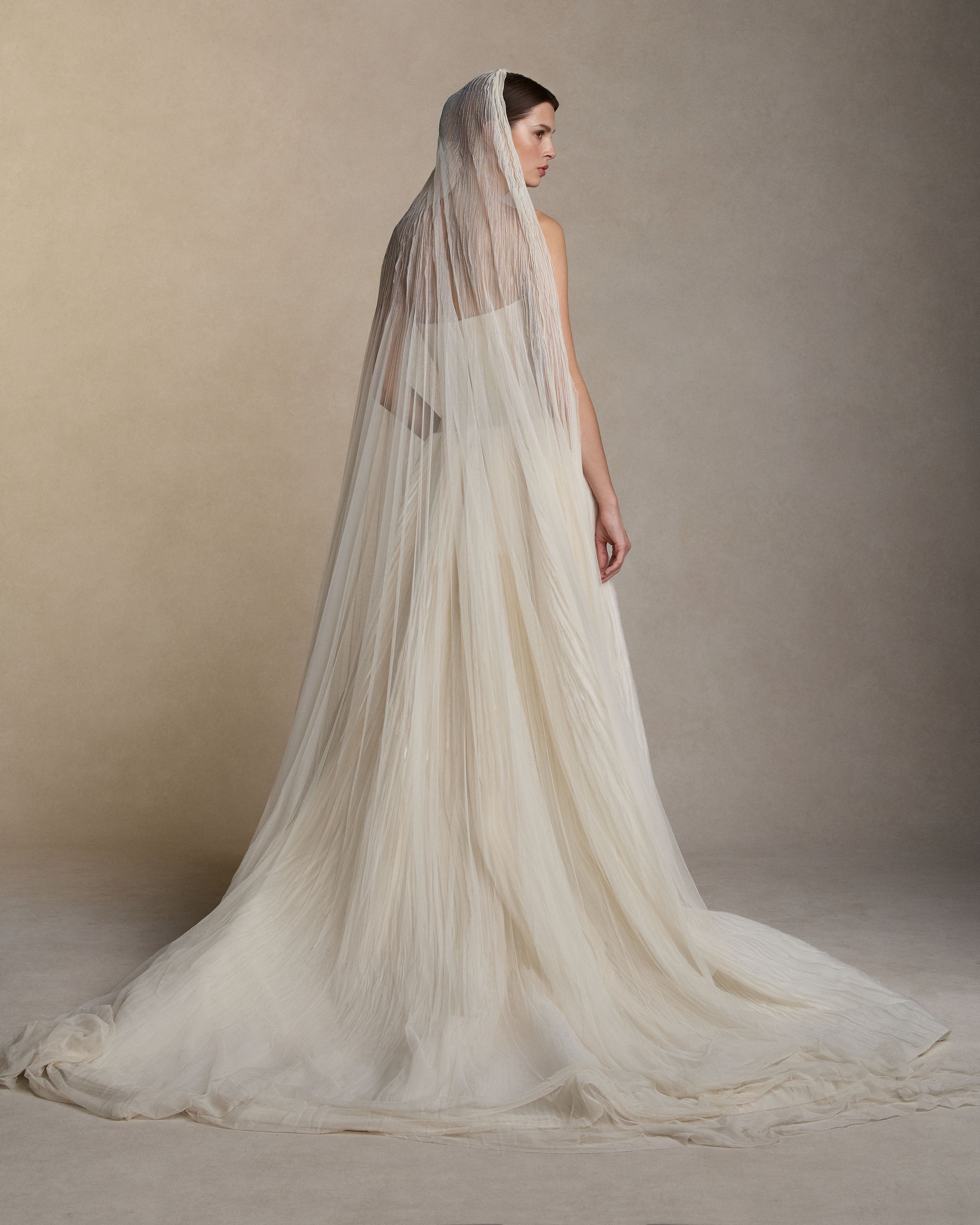 Pleated Handkerchief Veil - Cathedral